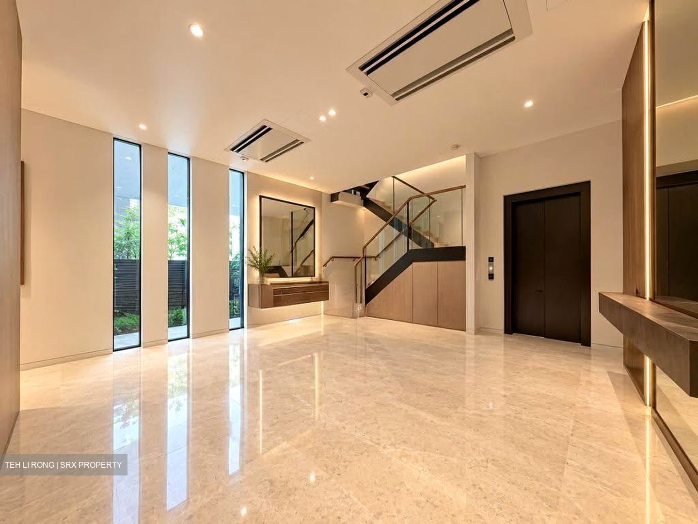 Coronation Road (D10), Semi-Detached #632402351